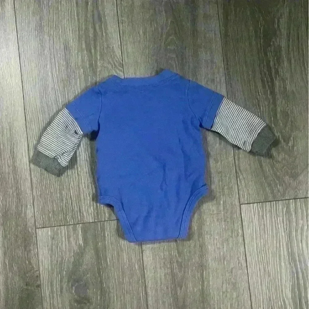 Carter’s 3 Piece Boys Onsie Bundle Size 3 months